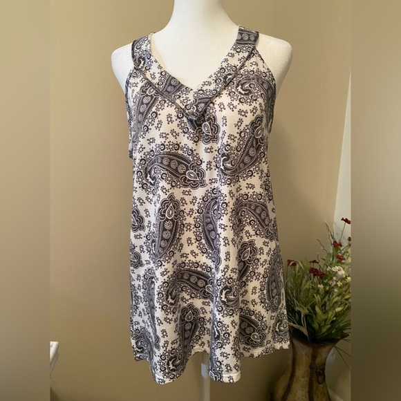 Haptics neck flowy tank; size small; very soft; worn once; excellent condition - Picture 1 of 5